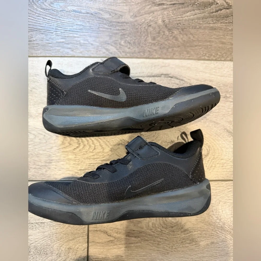 Nike Black and Gray Kids' Sneakers (13C)